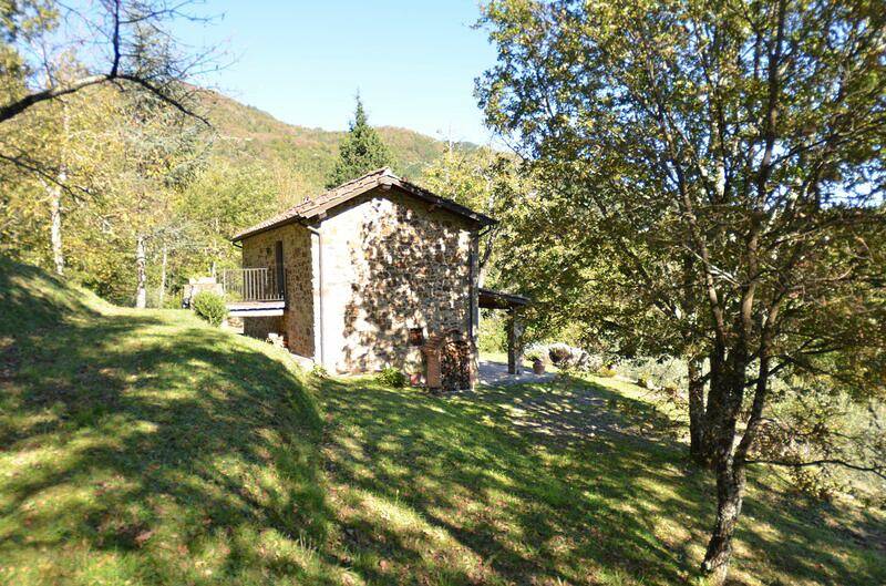 Holiday home for 4 people with garden in Bagni di Lucca, Lucca Province