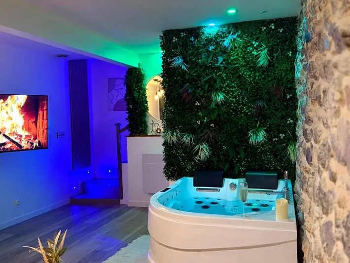 Chalet para 2 personas, con jacuzzi y balcón - 1