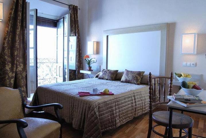 Hotel para 2 personas, con jardín además de terraza y piscina en Provincia de Ciudad Real - 4