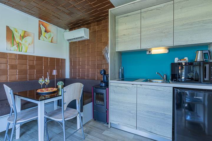 Camping für 5 Personen, mit Terrasse und Sauna, kinderfreundlich in Slowenien - 4