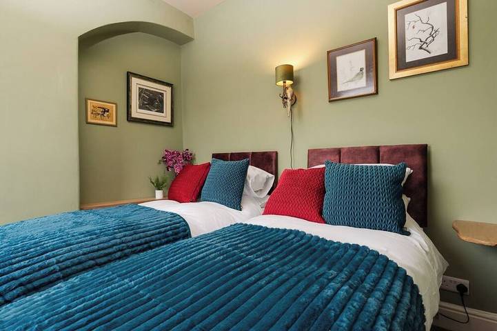 Spacious 2 Bed House Lancaster in Lancaster, Lancashire