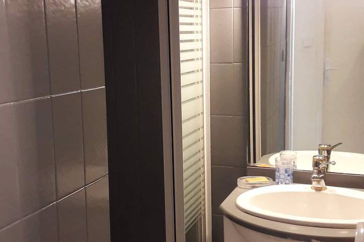 Appartement entier, Appartement 4-6 personnes, terrasse 17m2,  2min plage et port de plaisance in Port Camargue, Le Grau-du-Roi