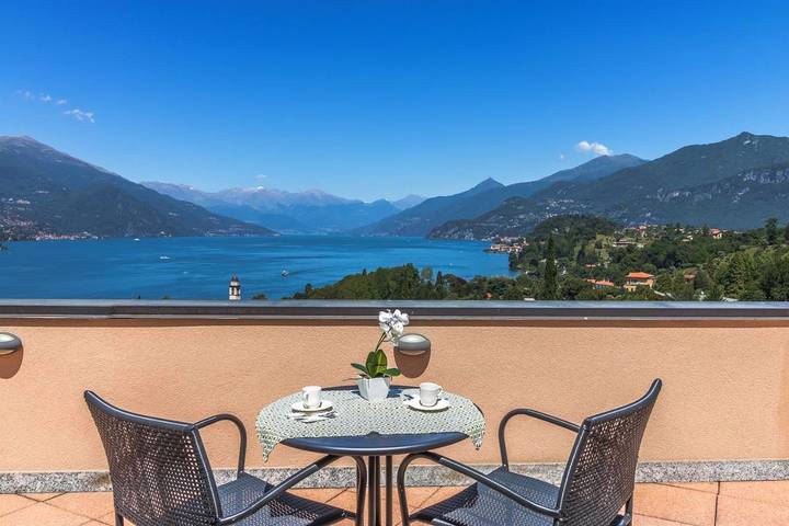 Villa pour 10 personnes, avec piscine ainsi que jardin et jacuzzi à Bellagio - 4