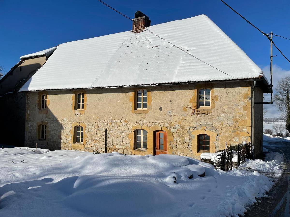 Family Studio in Longcochon, Jura Francais