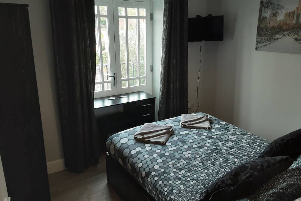 Entire apartment, 1 The maltings, peter street, apartment 1 in Shepton Mallet, Somerset