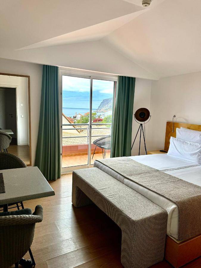 Hôtel pour 2 personnes, avec piscine ainsi que terrasse et vue à Jardim do Mar - 2