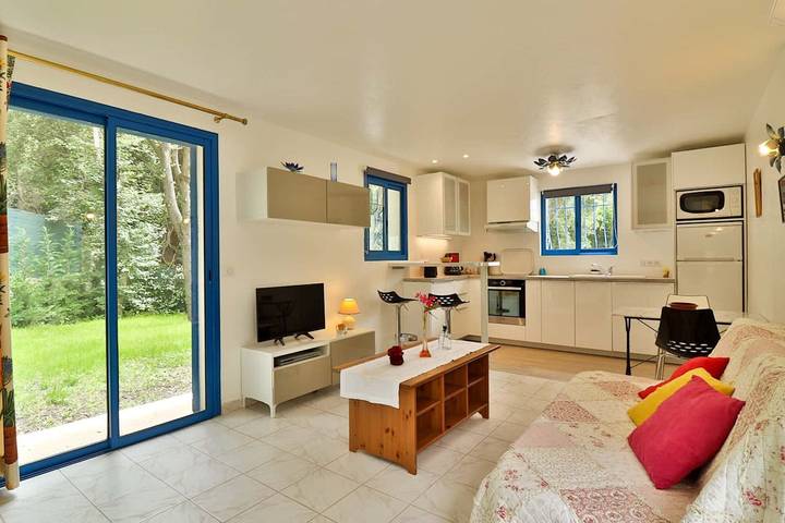 Gîte pour 4 personnes, avec jardin et jacuzzi ainsi que terrasse et piscine à Peymeinade - 2