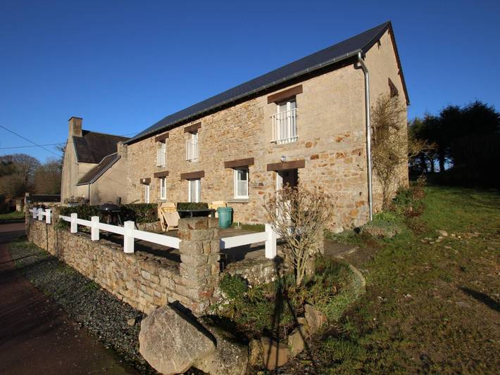 Gîte pour 4 personnes, avec jardin à Angoville-sur-Ay