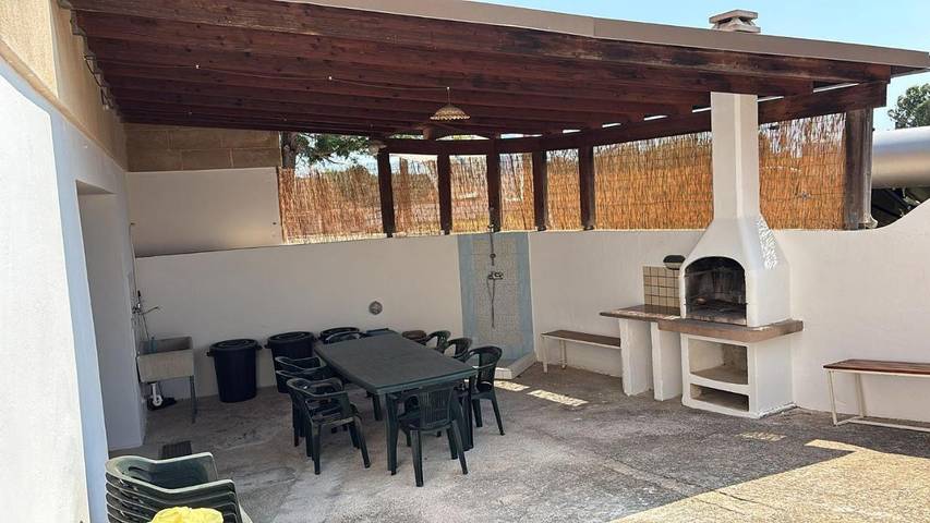 Casa vacanza per 14 persone, con giardino a Tiggiano