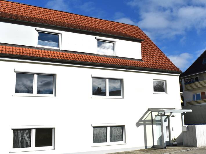 Ganze Ferienwohnung, Ferienhaus Anni - Ferienwohnung mit überdachter Terrasse in Leipheim, Bayerisch Schwaben