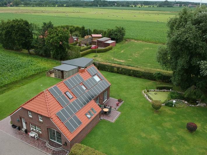 Ferienhaus für 5 Personen, mit Terrasse und Garten in Dunum