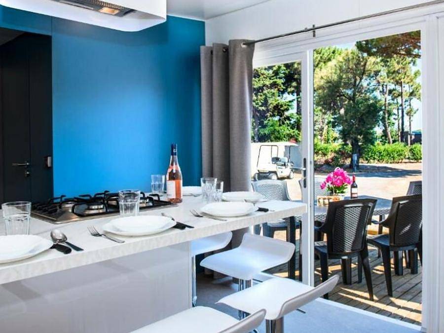 Camping Domaine Les Mûriers - Mobilheim 6 personen - Cottage Vip 4 Zimmer 6 Personen Klimatisiert + Tv in Plages des Cabanes de Fleury, Vendres
