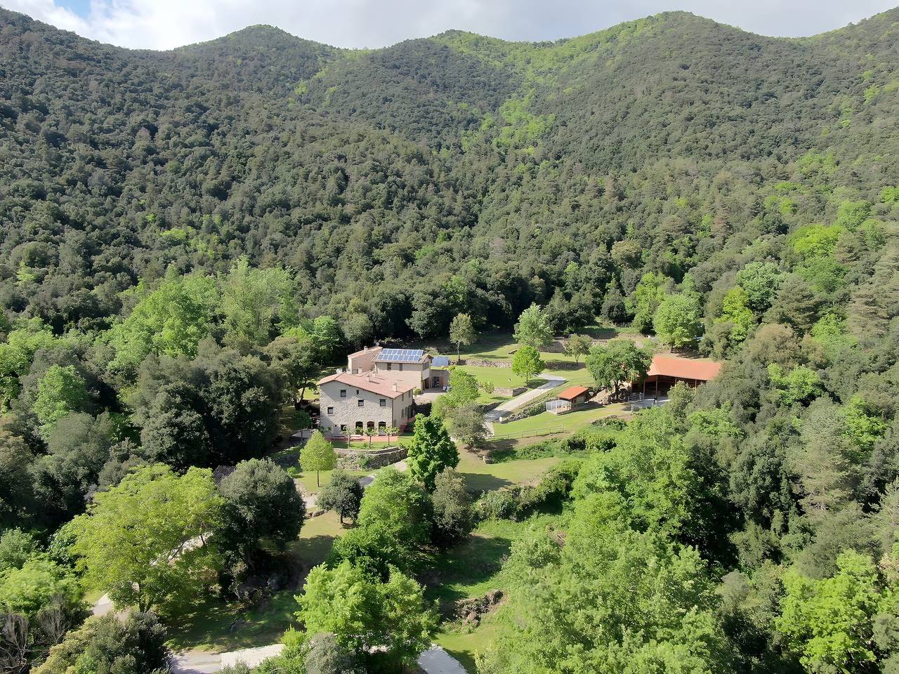 Finca 'La Coma D'en Roca' mit Bergblick, privatem Pool und Wi-Fi in la Vall de Bianya, Garrotxa