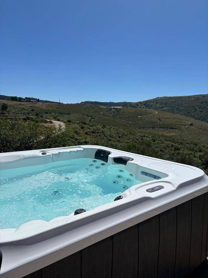 Location de vacances pour 6 personnes, avec jacuzzi ainsi que jardin et terrasse dans Riba de Mouro - 4