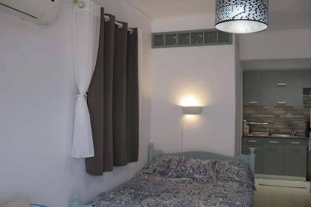 Ganze Wohnung, Schöne Wohnung mit Balkon in Saronida in Saronida, Regionalbezirk Ostattika