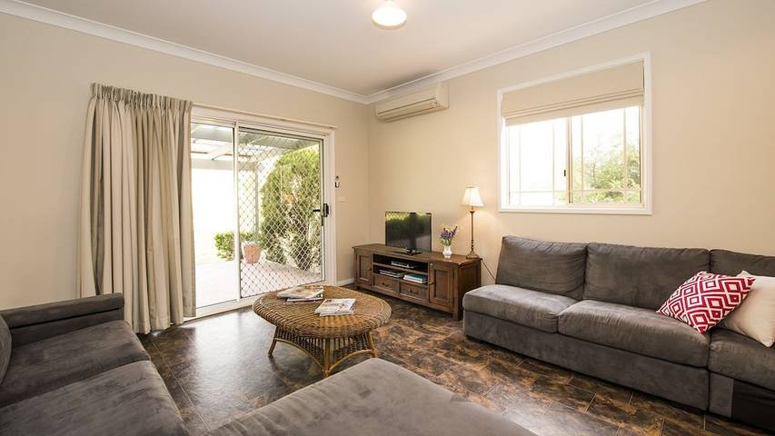 Agriturismo for 10 people, with garden in Mudgee