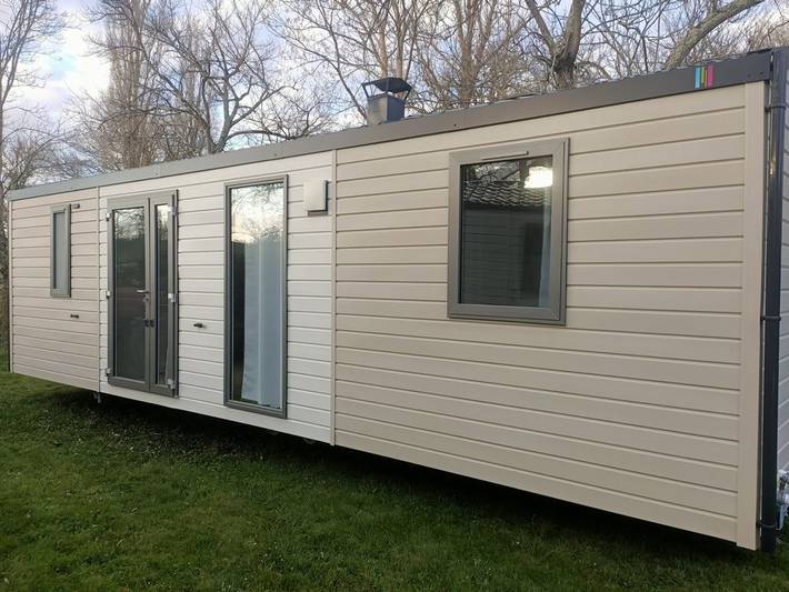 Camping pour 6 personnes, avec piscine, animaux acceptés dans le Lot-et-Garonne