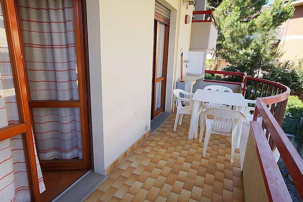 Entire apartment, Magnolia by Interhome in Riviera delle Palme