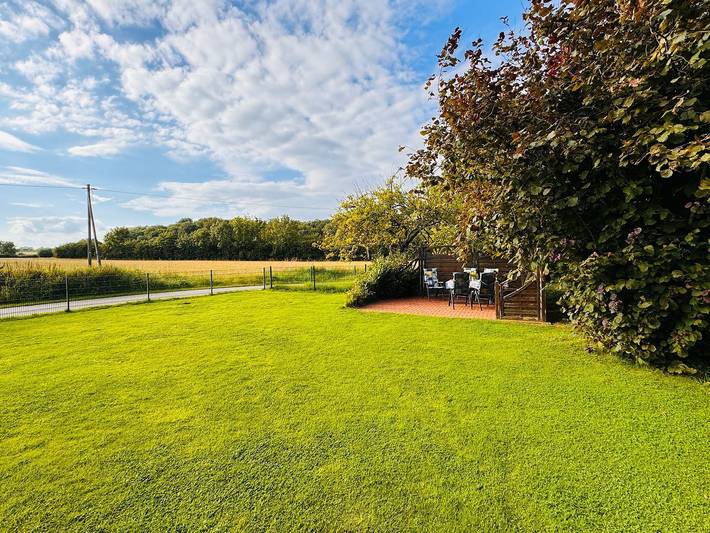 Ferienwohnung für 4 Personen, mit Ausblick und Garten in Steinberg