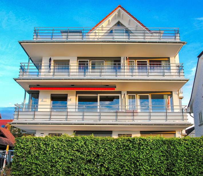 Pension für 4 Personen, mit Balkon/Terrasse und Terrasse sowie Garten und Seeblick in Deutschland