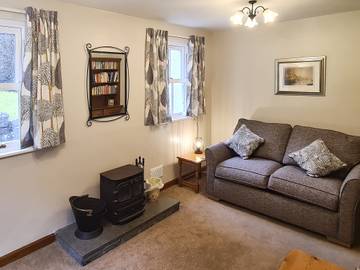 Log Cabin for 7 People in Thornthwaite, Cumbria, Photo 4