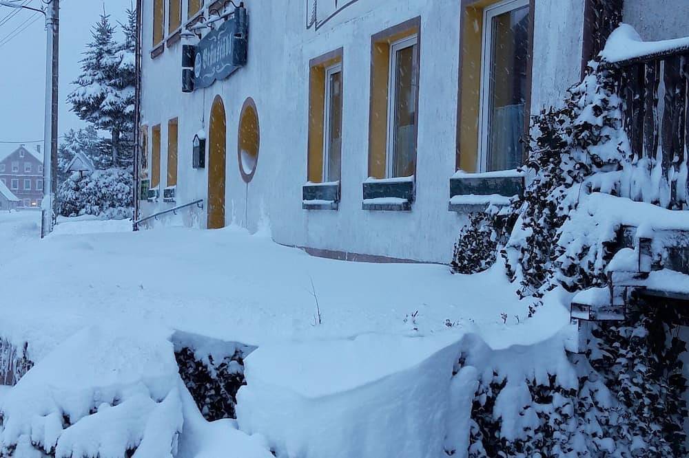 Ganze Wohnung, Urlaub im schönen Erzgebirge! in Cranzahl, Sehmatal
