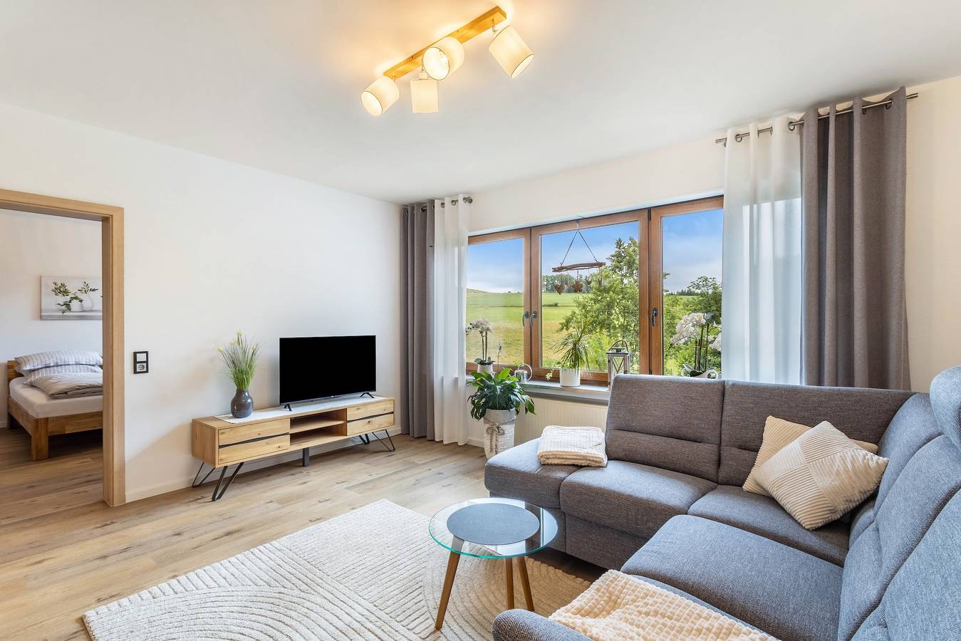 Ganze Wohnung, "Appartement-Am-Wilmkebach" mit privater Terrasse, Garten und Wlan in Finnentrop, Sauerland