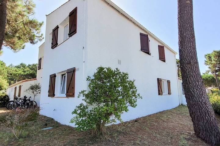 Location de vacances pour 6 personnes, avec terrasse dans Plage de la Palmyre