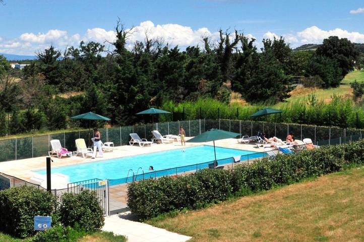 Location de vacances pour 2 personnes, avec piscine et jardin, animaux acceptés à Vedène - 3