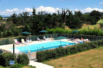 Cottage pour 2 personnes, avec piscine et jardin, animaux acceptés à Vedène