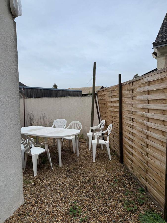 Location de vacances pour 7 personnes, animaux acceptés à Brain-sur-Allonnes - 2