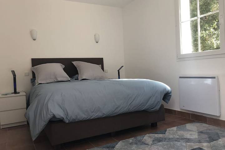 Location de vacances pour 8 personnes, avec jardin et terrasse à Castries - 2