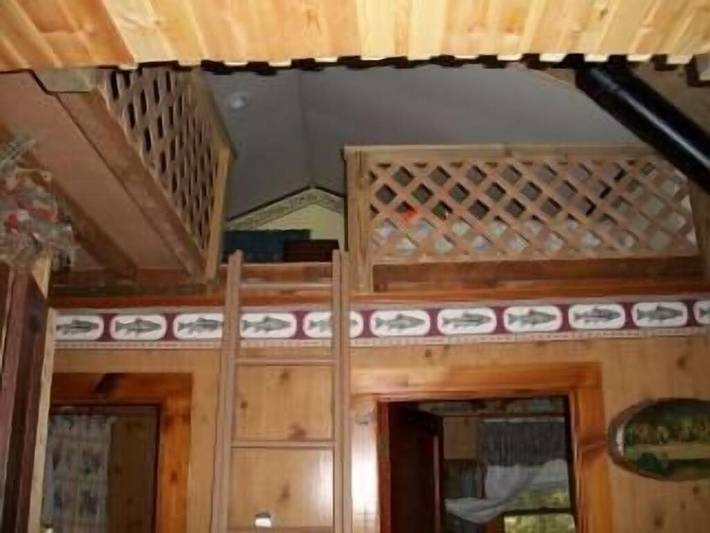 Log cabin for 6 people, with yard and terrace in Pocono Mountains