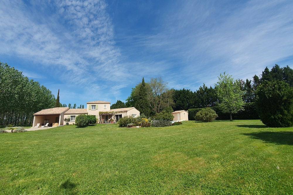 \"Les deux glycines\" Bed and Breakfast  in Lédat, Región de Villeneuve-sur-Lot