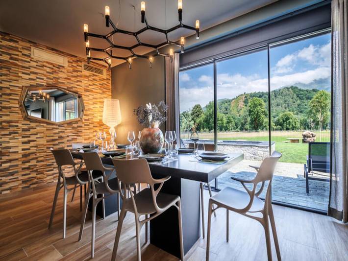 Gîte pour 10 personnes, avec piscine et terrasse, adapté aux familles à Ayzac-Ost - 4