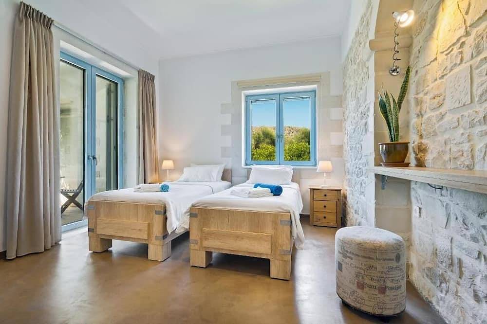 Calma Seaside Villa in Kalyves, Chania und Umgebung