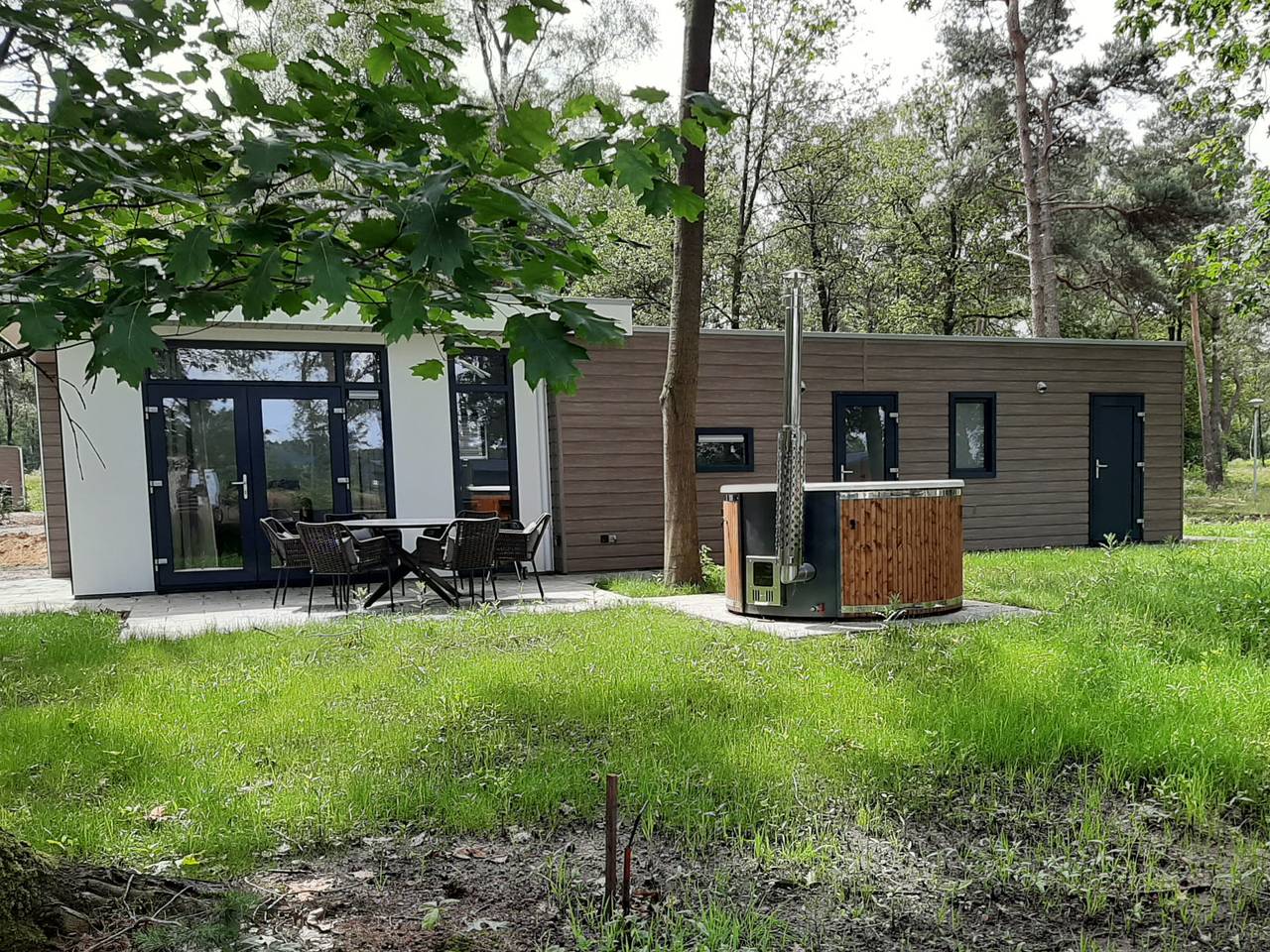 Gemütliches Waldhäuschen für fünf Personen in Haarle, ideal für Ruhe- und Naturliebhaber in Sallandse Heuvelrug