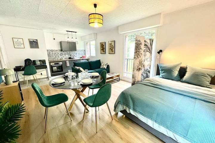 Gîte pour 4 personnes, avec jardin dans Château de Fontainebleau - 2