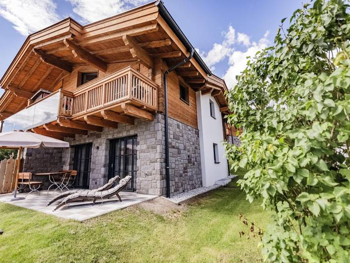 Ferienhaus für 10 Personen, mit Sauna und Terrasse sowie Garten