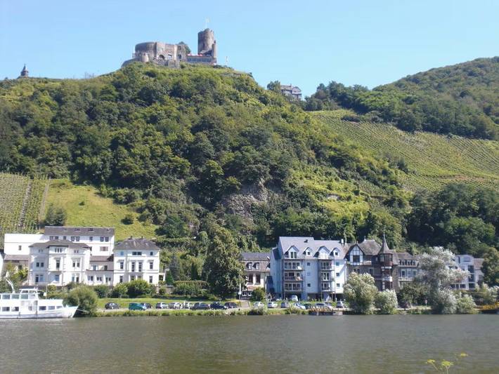 Ferienwohnung für 4 Personen, mit Balkon und Ausblick in Mosel-Saar - 3