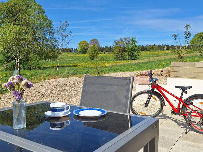 Appartement de vacances pour 4 personnes, avec vue et jardin