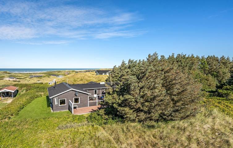 Ferieudlejning for 6 personer, med Terrasse i Grønhøj