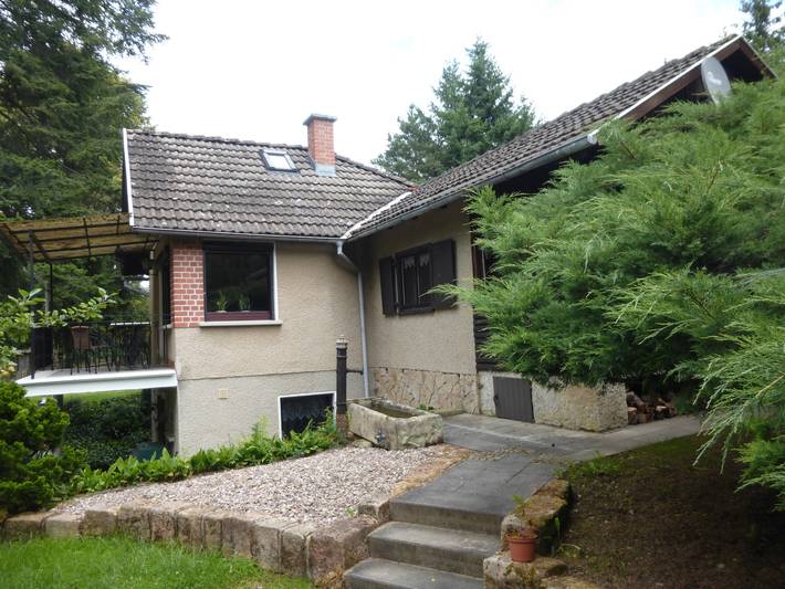 Ferienhaus für 4 Personen, mit Balkon und Terrasse sowie Garten in Bad Salzungen