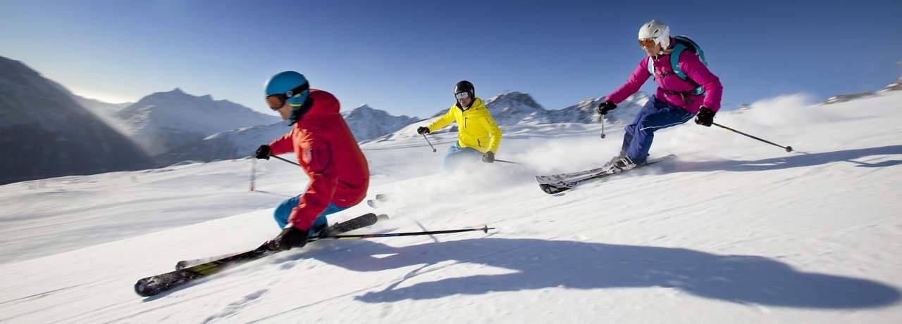 Ganze Ferienwohnung, Doppelzimmer mit Dusche und Etagentoilette in Stubaier Alpen, Längenfeld