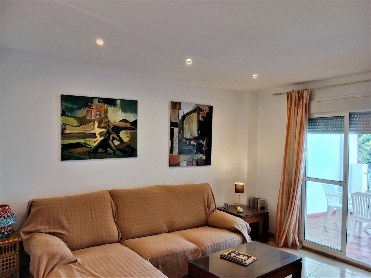 Apartamento vacacional entero, En la Atalaya, a 350 metros de la playa, piscina in Conil de la Frontera, Costa de la Luz