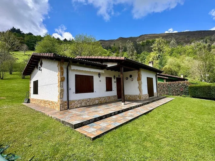 Casa de vacaciones para 8 personas, con terraza además de jardín y vistas, Se admiten mascotas - 1