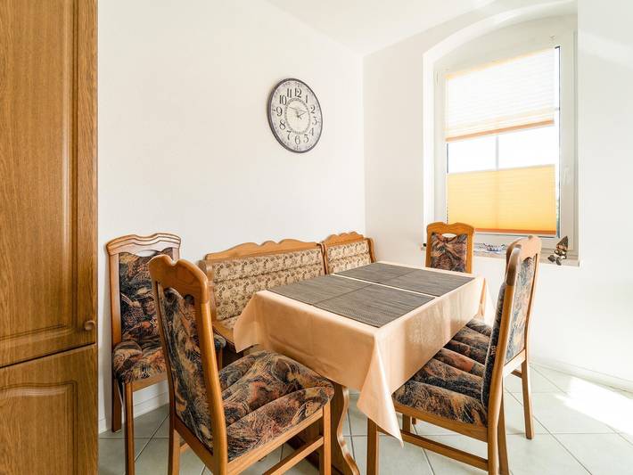 Ganze Wohnung, Gemütlicher Familienaufenthalt in Petersberg in Saale-Unstrut Region