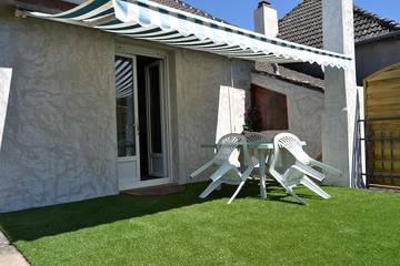 Appartement de vacances pour 4 personnes, avec jardin et terrasse dans le Jura