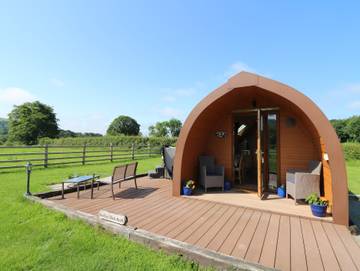 Cabane pour 2 personnes, avec jardin et jacuzzi dans Meurthe-et-Moselle