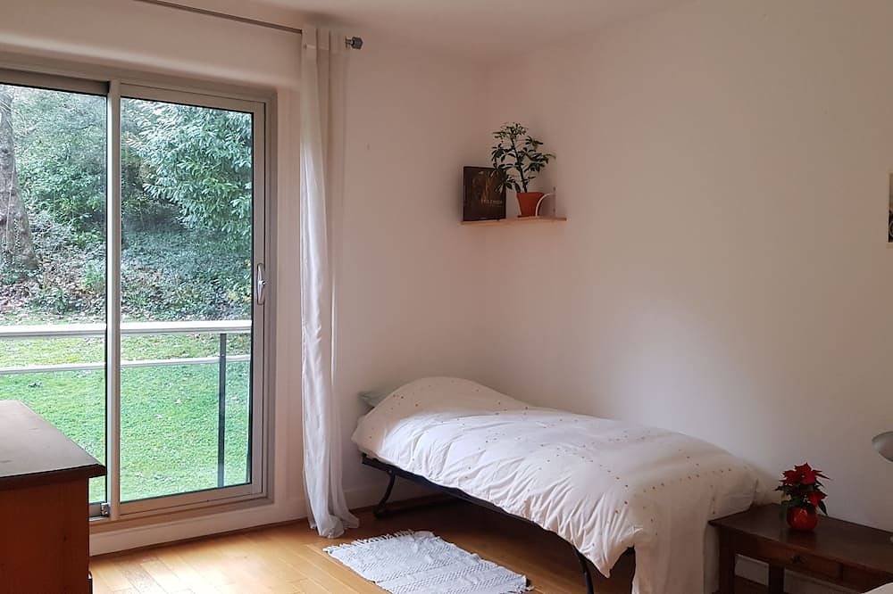 Apartamento entero, Forest Paradise, Très Grand Salon, 15 min de Paris in Sèvres, Altos del Sena